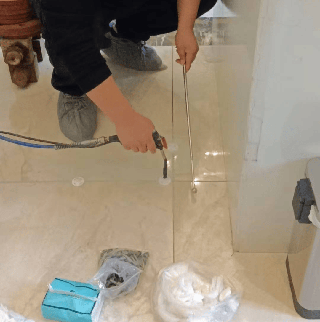 墙上瓷砖坏了怎么修补(墙上瓷砖坏了一块如何更换) 墙上瓷砖坏了怎么修补(墙上瓷砖坏了一块如何更换)