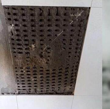 墙面砖坏了一块怎么能补进一块新的砖呢(墙面砖坏了一块怎么能补进一块新的砖呢图片) 墙面砖坏了一块怎么能补进一块新的砖呢(墙面砖坏了一块怎么能补进一块新的砖呢图片)