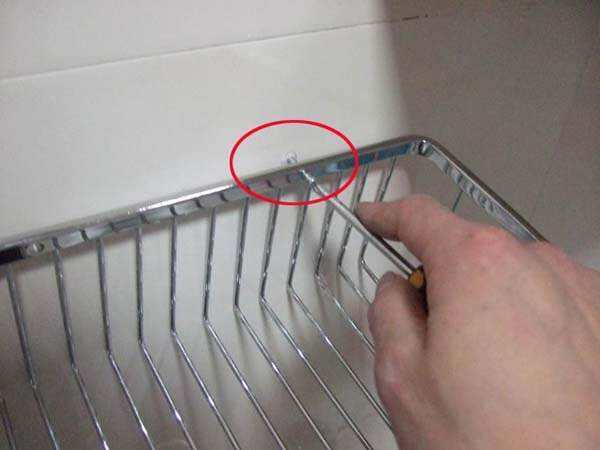 墙砖打孔裂了怎么办呢(瓷砖打孔打裂了用什么修复下) 墙砖打孔裂了怎么办呢(瓷砖打孔打裂了用什么修复下)